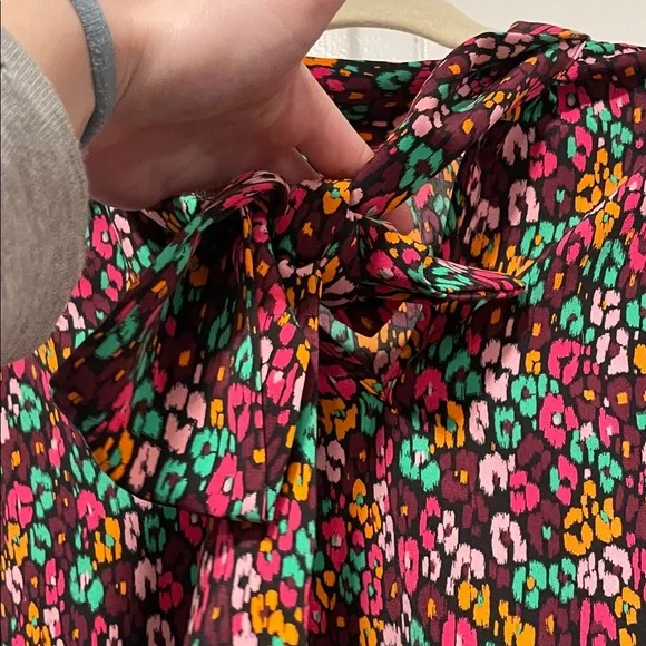 Who What Wear Multicolor Floral Blouse - Picture 3 of 5